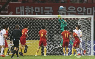 中国足球哪年世预赛赢韩国，中国足球哪年世预赛赢韩国了